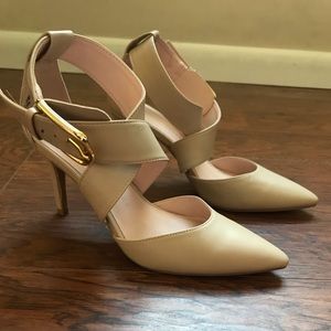 Chinese Laundry Heels 6.5 Crisscross Buckle Nude
